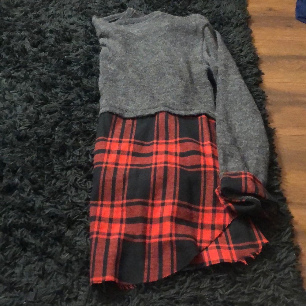 Sweater - Picture 2 of 2